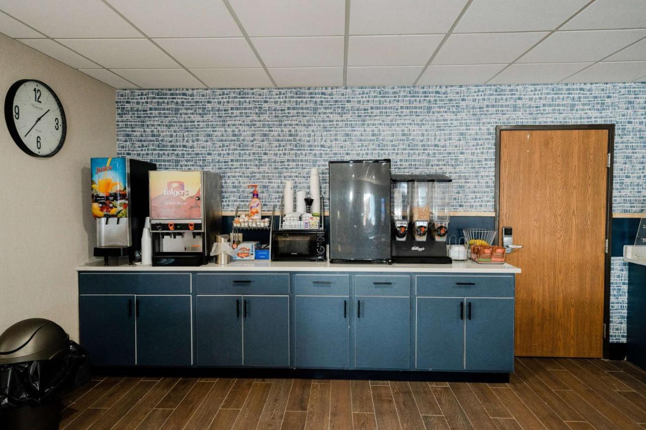 Americinn By Wyndham Tomahawk Buitenkant foto